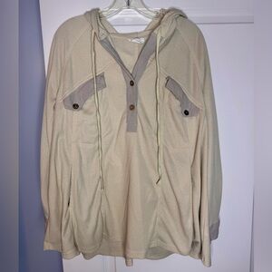 🍓6/$15🍓 Cream Hooded Pullover with Pockets